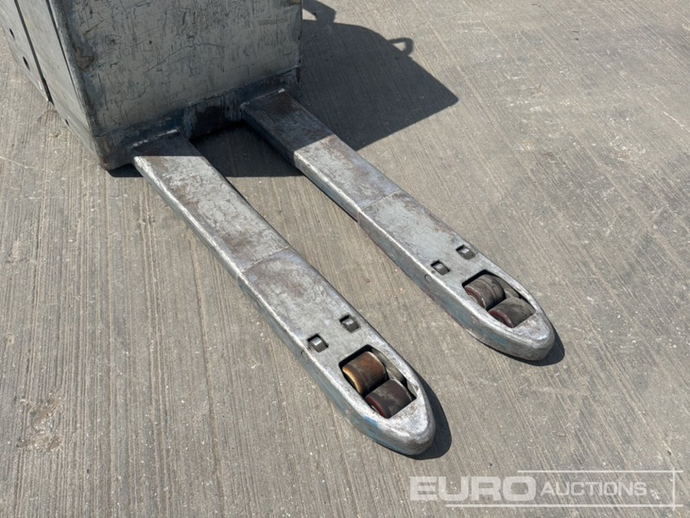 2015 Still EXU-SF20 - Material handling equipment: picture 5 2015 Still EXU-SF20 - Material handling equipment: picture 5