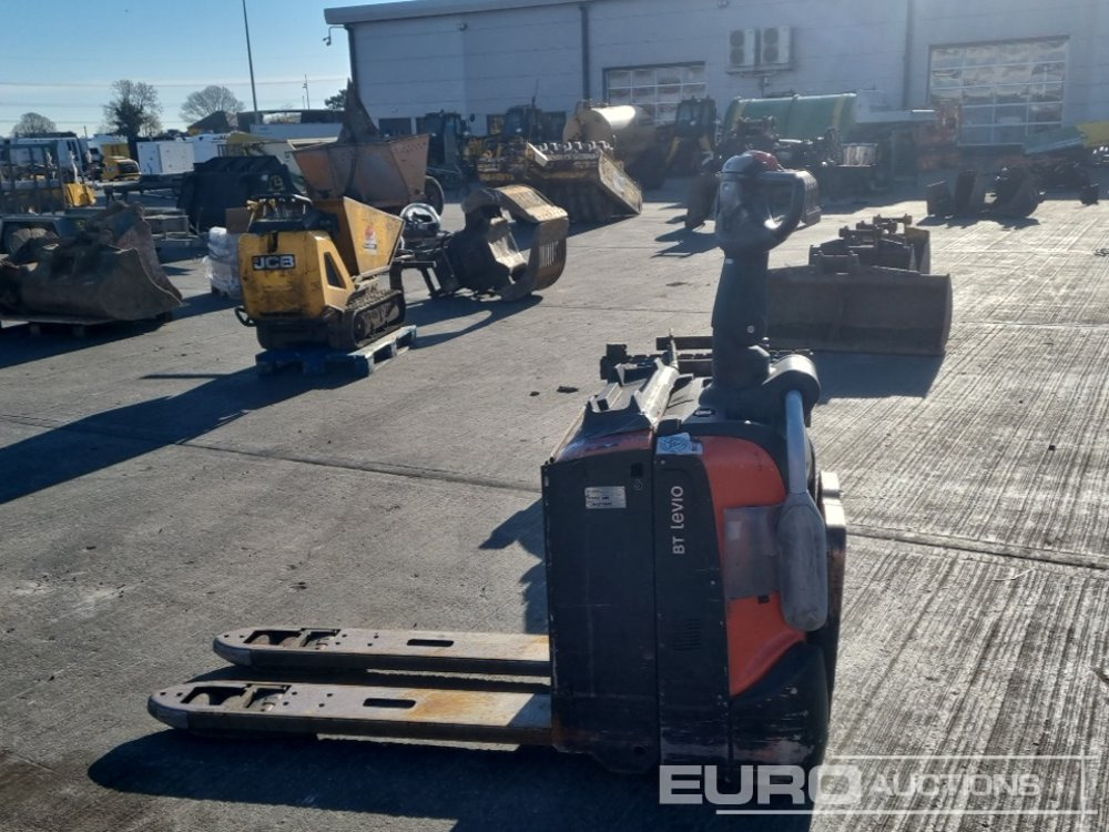 2016 BT LPE200 - Material handling equipment: picture 2 2016 BT LPE200 - Material handling equipment: picture 2