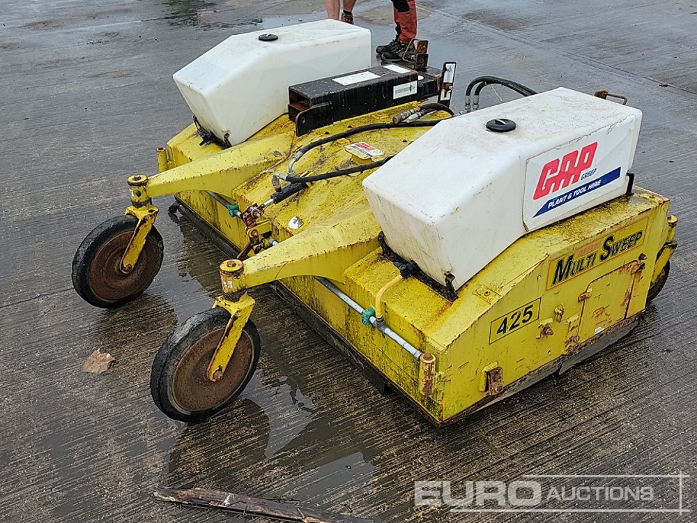 2017 Multi Sweep 425 - Material handling equipment: picture 1 2017 Multi Sweep 425 - Material handling equipment: picture 1