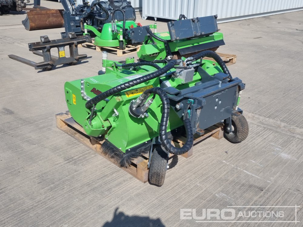 2018 Avant Hydraulic Sweeper Collector to suit Compact Wheeled Loader - Material handling equipment: picture 3 2018 Avant Hydraulic Sweeper Collector to suit Compact Wheeled Loader - Material handling equipment: picture 3