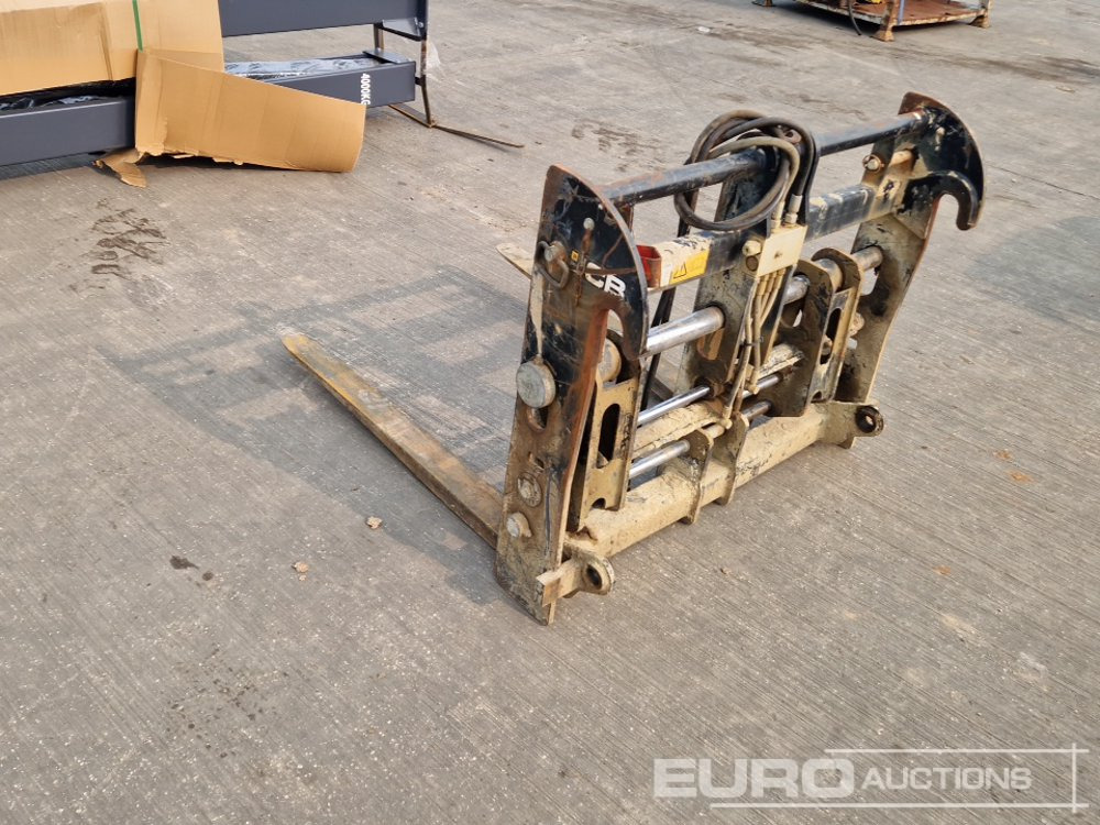 2019 JCB Hydraulic Fork Frame & Forks, Fork Positioner - Material handling equipment: picture 3 2019 JCB Hydraulic Fork Frame & Forks, Fork Positioner - Material handling equipment: picture 3