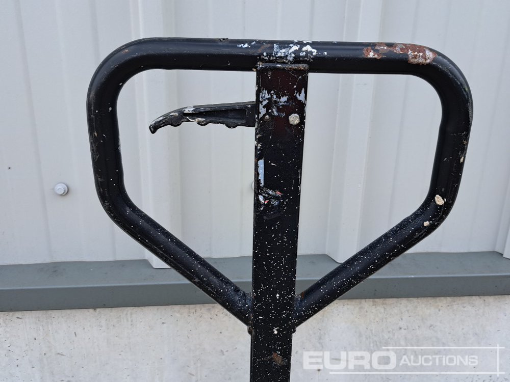 2500Kg Pallet Truck - Material handling equipment: picture 4 2500Kg Pallet Truck - Material handling equipment: picture 4