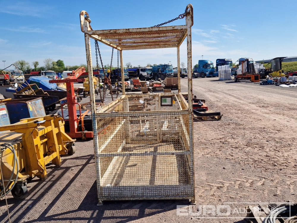 8' x 4' Man Basket to suit Crane - Material handling equipment: picture 2 8' x 4' Man Basket to suit Crane - Material handling equipment: picture 2