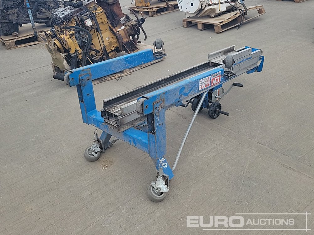 Genie SLA-10 - Material handling equipment: picture 1 Genie SLA-10 - Material handling equipment: picture 1