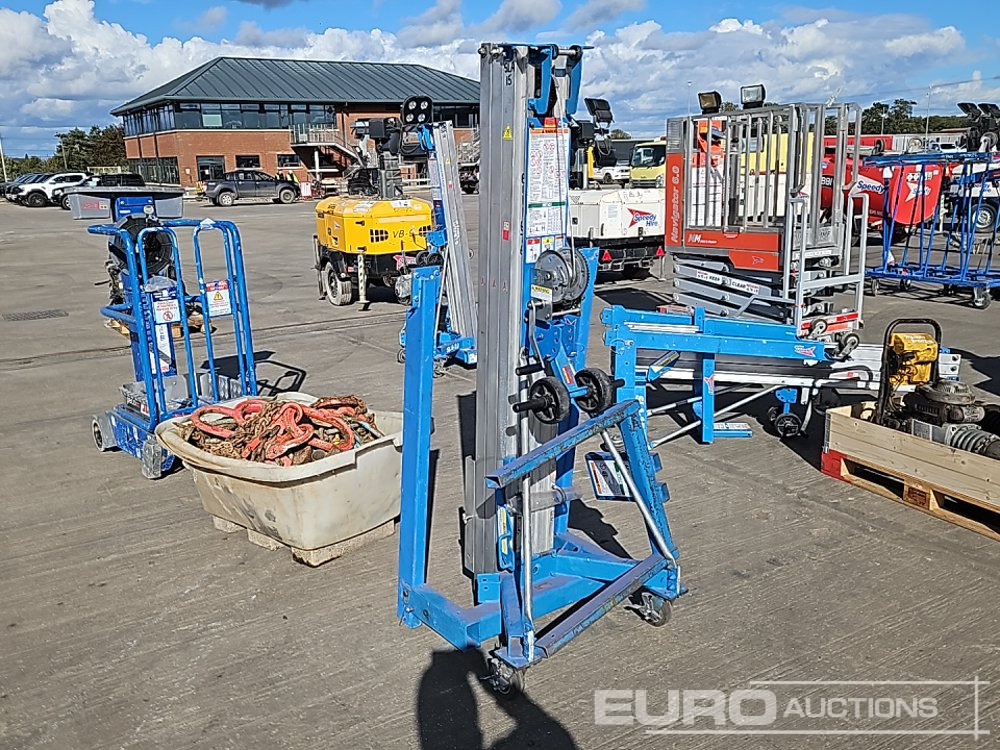 Genie SLA-15 - Material handling equipment: picture 1 Genie SLA-15 - Material handling equipment: picture 1