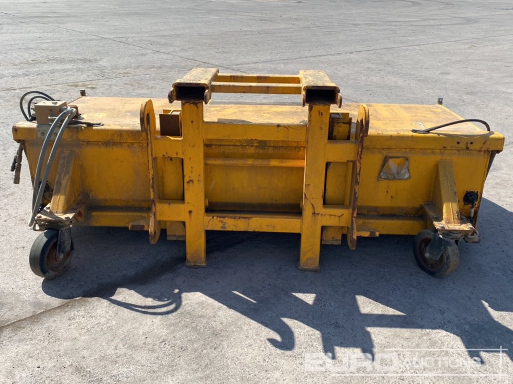 Hydraulic Sweeper Collector to suit JCB Telehandler - Material handling equipment: picture 2 Hydraulic Sweeper Collector to suit JCB Telehandler - Material handling equipment: picture 2