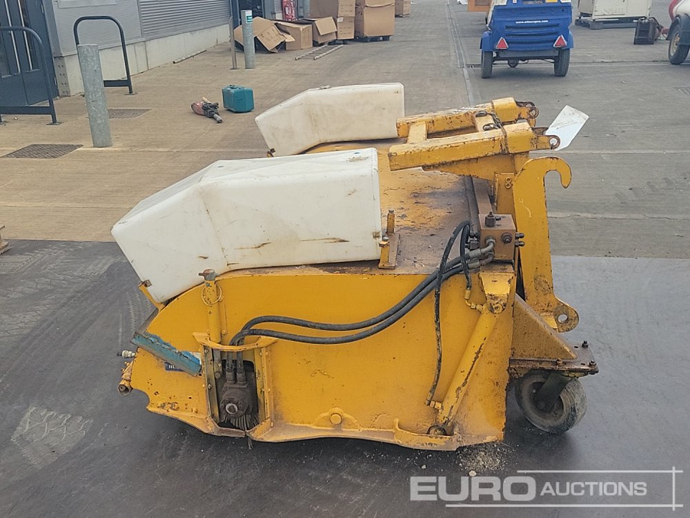 JCB Hydraulic Sweeper Collector to suit Telehandler - Material handling equipment: picture 2 JCB Hydraulic Sweeper Collector to suit Telehandler - Material handling equipment: picture 2