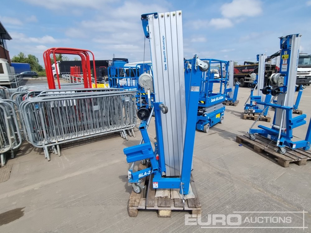 Unused Genie SLA25 - Material handling equipment: picture 4 Unused Genie SLA25 - Material handling equipment: picture 4
