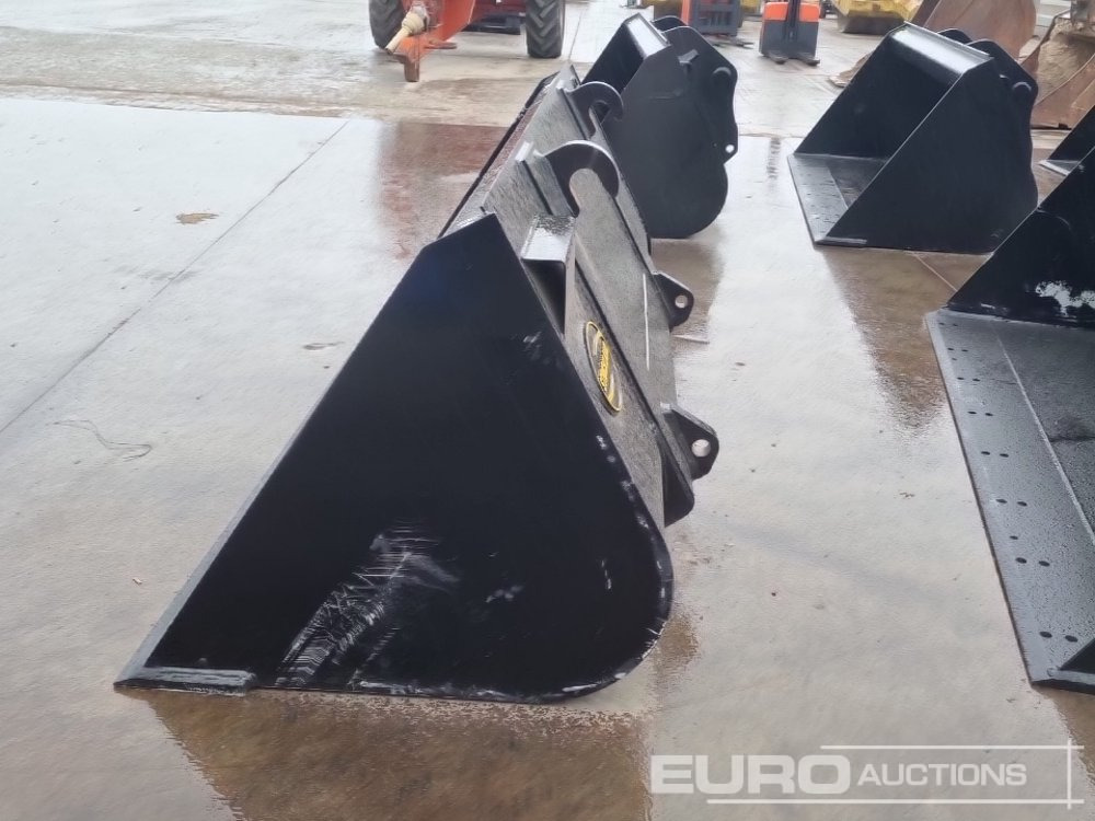 Unused Strickland 90" Loading Bucket to suit JCB Telehandler - Material handling equipment: picture 2 Unused Strickland 90" Loading Bucket to suit JCB Telehandler - Material handling equipment: picture 2