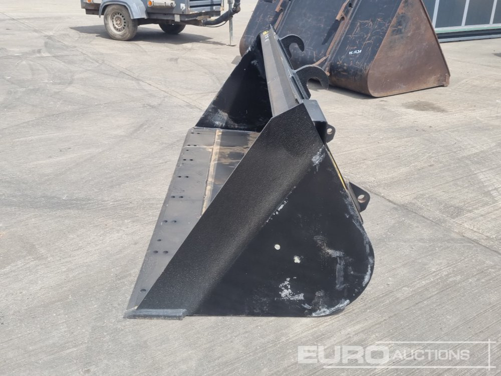 Unused Strickland 90" Loading Bucket to suit JCB Telehandler - Material handling equipment: picture 2 Unused Strickland 90" Loading Bucket to suit JCB Telehandler - Material handling equipment: picture 2