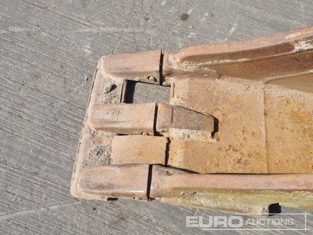 Bucket Miller 24" Scoop Digging Bucket 90mm Pin to suit 30 Ton Excavator: picture 9