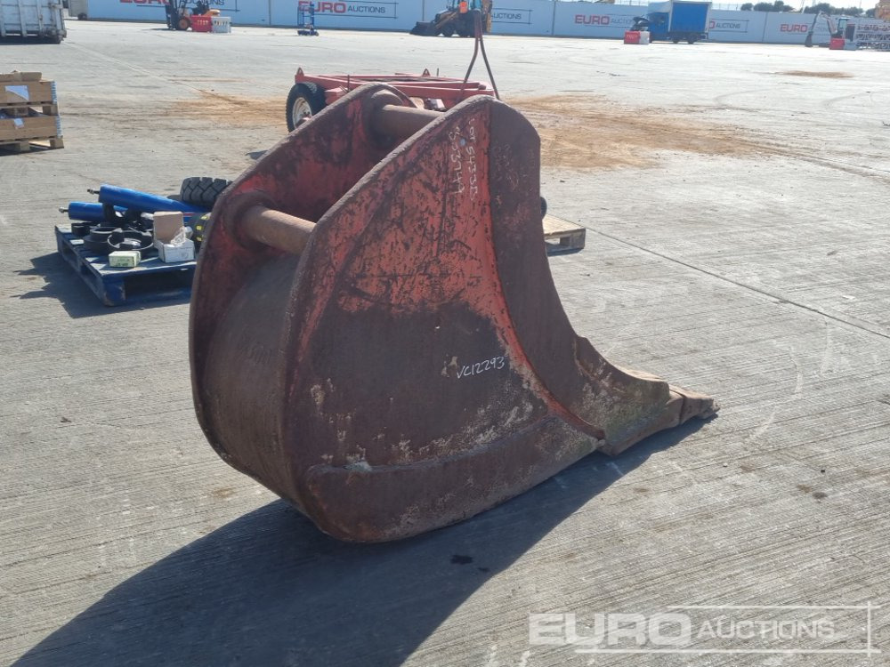 Miller 24" Scoop Digging Bucket 90mm Pin to suit 30 Ton Excavator - Bucket: picture 5 Miller 24" Scoop Digging Bucket 90mm Pin to suit 30 Ton Excavator - Bucket: picture 5