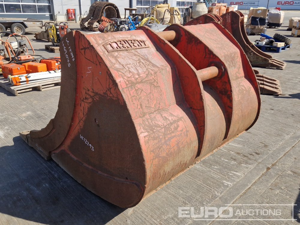 Miller 66" Scoop Digging Bucket 90mm Pin to suit 30 Ton Excavator - Bucket: picture 3 Miller 66" Scoop Digging Bucket 90mm Pin to suit 30 Ton Excavator - Bucket: picture 3