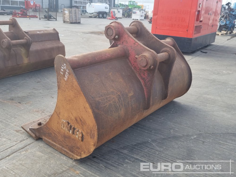 Miller 84" Ditching Bucket 90mm Pin to suit 30 Ton Excavator - Bucket: picture 3 Miller 84" Ditching Bucket 90mm Pin to suit 30 Ton Excavator - Bucket: picture 3