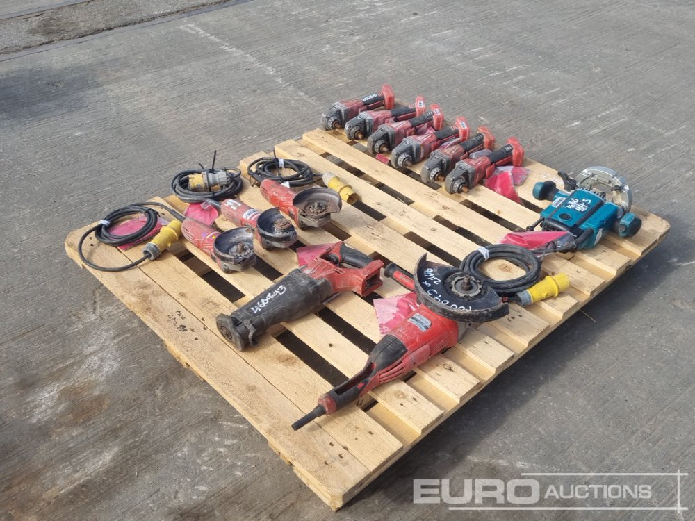 Milwaukee 110Volt Grinder (4 of), Battery Grinder (6 of), Battery Reciprocating Saw, Makita 110Volt Plunge Router - Construction equipment: picture 3 Milwaukee 110Volt Grinder (4 of), Battery Grinder (6 of), Battery Reciprocating Saw, Makita 110Volt Plunge Router - Construction equipment: picture 3