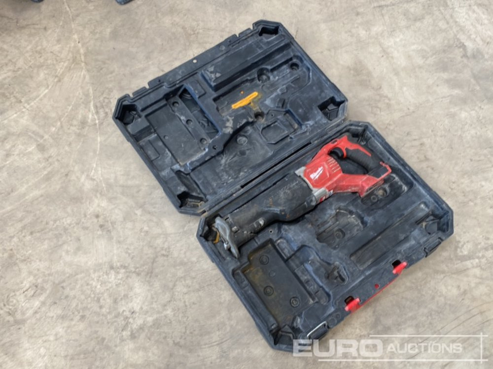 Milwaukee M18 18 Volt Recip Saw (Body & Case Only) - Construction equipment: picture 3 Milwaukee M18 18 Volt Recip Saw (Body & Case Only) - Construction equipment: picture 3