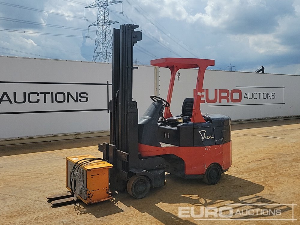 Narrow Aisle Flexi Electric Articulated Reach Truck, 3 Stage Free Lift Mast, Side Shift, Forks - Forklift: picture 1 Narrow Aisle Flexi Electric Articulated Reach Truck, 3 Stage Free Lift Mast, Side Shift, Forks - Forklift: picture 1