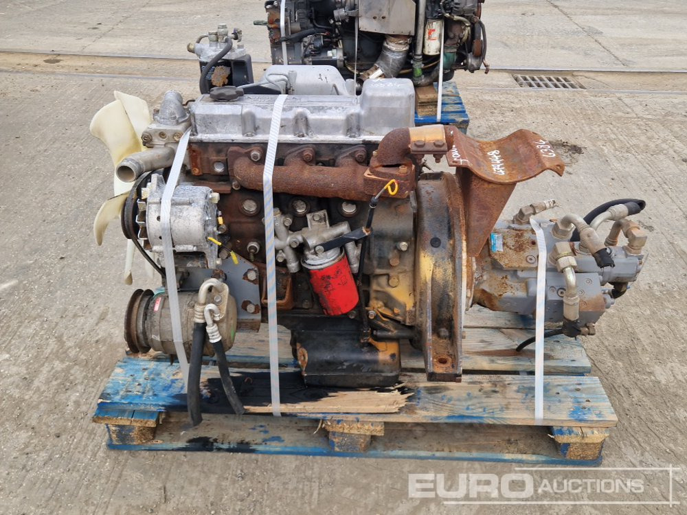 Nissan 4 Cylinder Engine, Pump - Engine: picture 2 Nissan 4 Cylinder Engine, Pump - Engine: picture 2