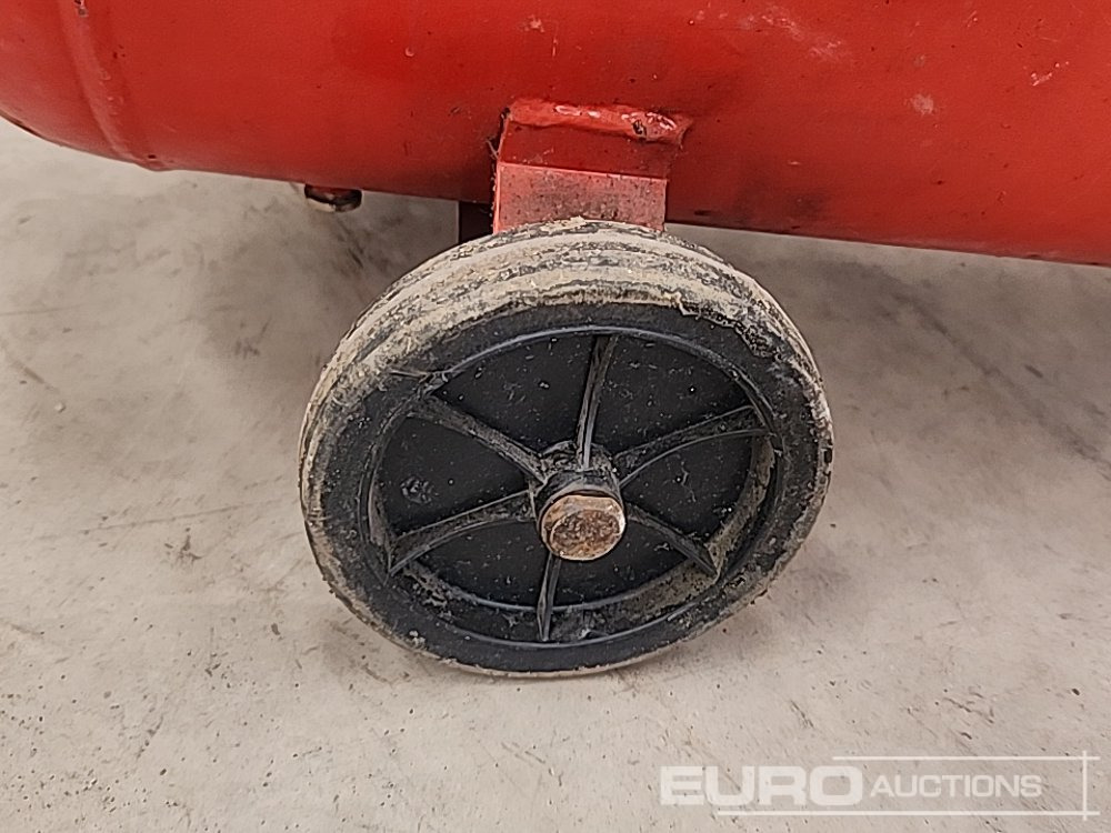 Nu-Air 50 Litre 240 Volt Air Compressor - Air compressor: picture 5 Nu-Air 50 Litre 240 Volt Air Compressor - Air compressor: picture 5