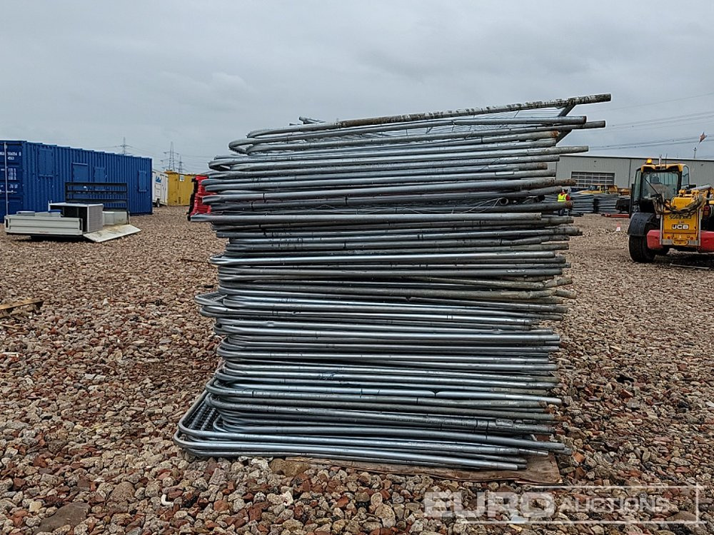 Bundle of Heras Fencing (6 of) - Other machinery: picture 4 Bundle of Heras Fencing (6 of) - Other machinery: picture 4
