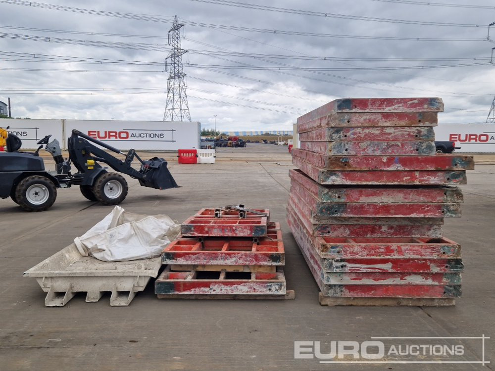 Peri Trio Concrete Formwork, 3.3m x 1.2m Panel (8 of), 3.3m x 0.9m Panel (4 of), 2.7m x 1.2m Panel (2 of), 1.2m x 0.6m Panel (3 of), 1.2m x 0.7m Panel (3 of), 0.9m x 0.6m Panel (2 of), Concrete Pourin - Asphalt machine: picture 4 Peri Trio Concrete Formwork, 3.3m x 1.2m Panel (8 of), 3.3m x 0.9m Panel (4 of), 2.7m x 1.2m Panel (2 of), 1.2m x 0.6m Panel (3 of), 1.2m x 0.7m Panel (3 of), 0.9m x 0.6m Panel (2 of), Concrete Pourin - Asphalt machine: picture 4