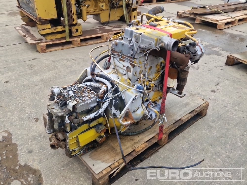 Perkins 4 Cylinder Engine, Pump - Engine: picture 5 Perkins 4 Cylinder Engine, Pump - Engine: picture 5