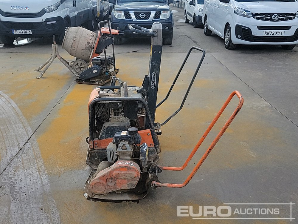 Petrol Compaction Plate, Honda Engine (2 of), Diesel Compaction Plate, Hatz Engine - Asphalt machine: picture 2 Petrol Compaction Plate, Honda Engine (2 of), Diesel Compaction Plate, Hatz Engine - Asphalt machine: picture 2