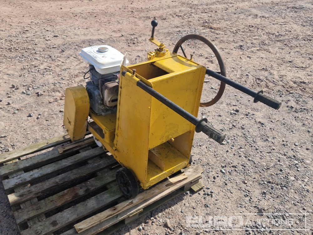 Petrol Roadsaw, Honda Engine - Asphalt machine: picture 4 Petrol Roadsaw, Honda Engine - Asphalt machine: picture 4