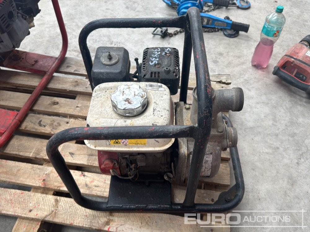 Petrol Water Pump, Honda Engine (Recoil Missing) - Water pump: picture 2 Petrol Water Pump, Honda Engine (Recoil Missing) - Water pump: picture 2
