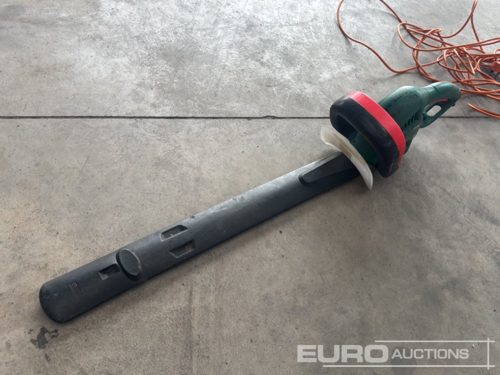 Qualcast 240 Volt Hedge Trimmer - Construction equipment: picture 1 Qualcast 240 Volt Hedge Trimmer - Construction equipment: picture 1