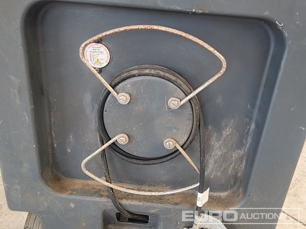 RM85 240 Volt Dehumidifer - Construction equipment: picture 5 RM85 240 Volt Dehumidifer - Construction equipment: picture 5