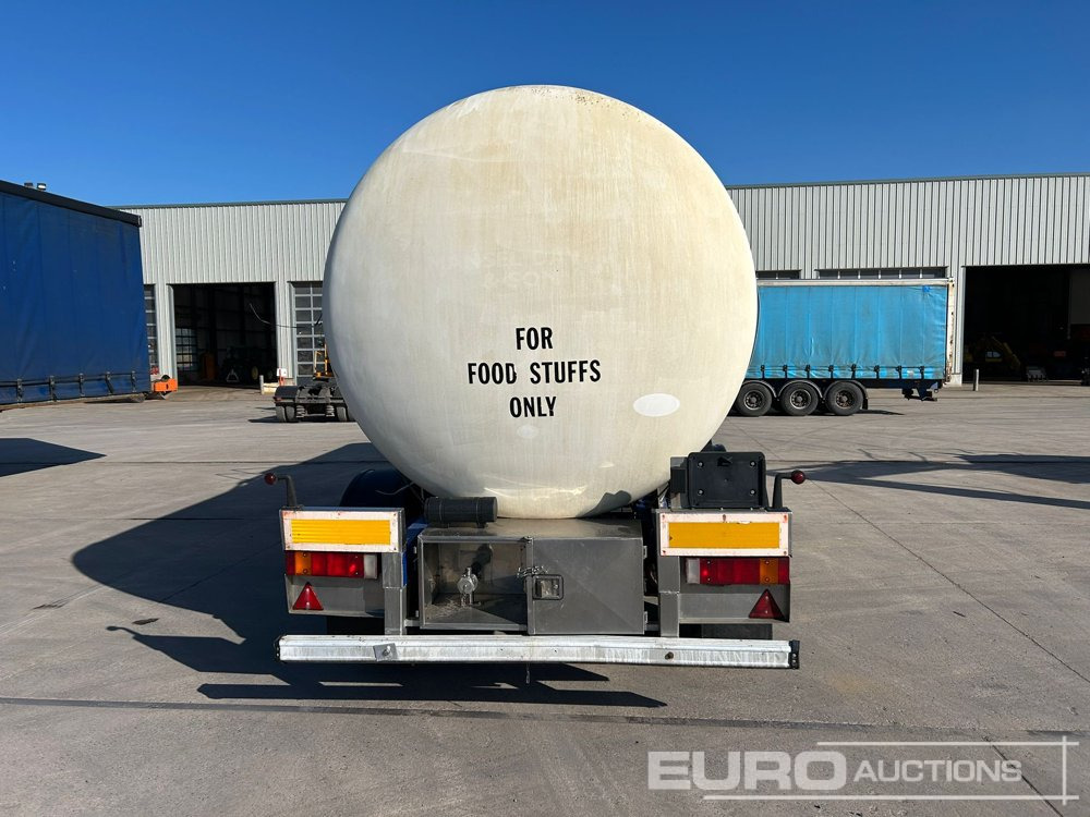 Ros roca Tri Axle Milk Tanker Trailer - Tank semi-trailer: picture 2 Ros roca Tri Axle Milk Tanker Trailer - Tank semi-trailer: picture 2