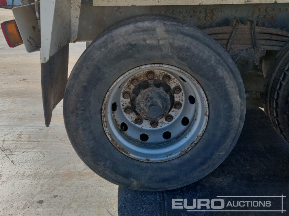 Tipper Scania P380: picture 13
