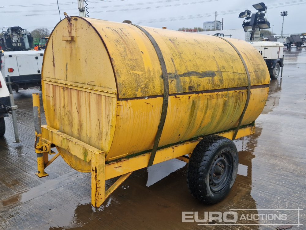 Single Axle Bunded Fuel Bowser, Manual Pump - Storage tank: picture 5 Single Axle Bunded Fuel Bowser, Manual Pump - Storage tank: picture 5