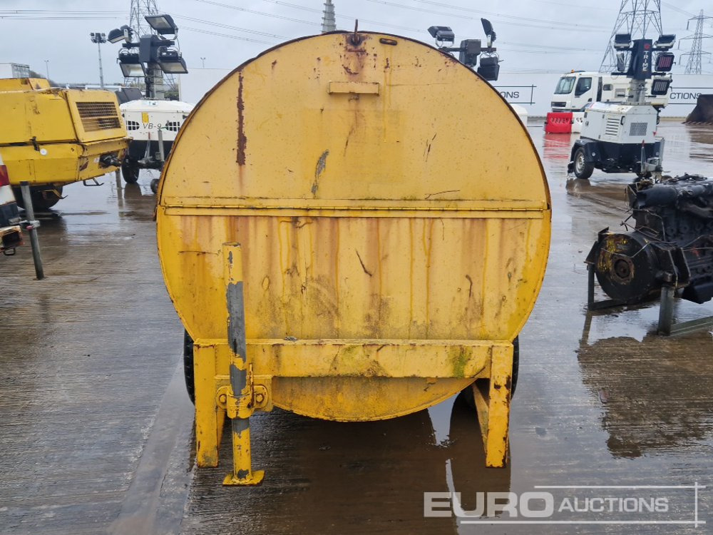 Single Axle Bunded Fuel Bowser, Manual Pump - Storage tank: picture 4 Single Axle Bunded Fuel Bowser, Manual Pump - Storage tank: picture 4