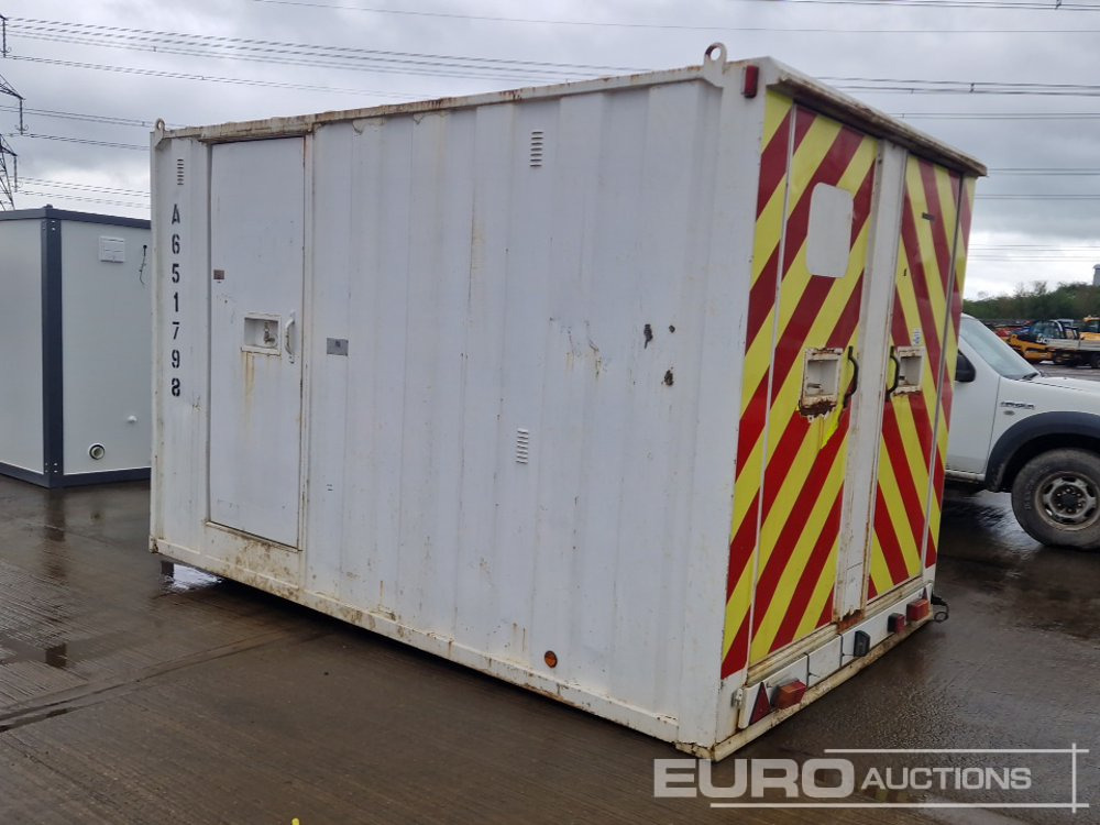 Single Axle Groundhog Welfare Unit, Canteen, Toilet, 6kVA Generator (Cannot Be Reconsigned) - Shipping container: picture 3 Single Axle Groundhog Welfare Unit, Canteen, Toilet, 6kVA Generator (Cannot Be Reconsigned) - Shipping container: picture 3