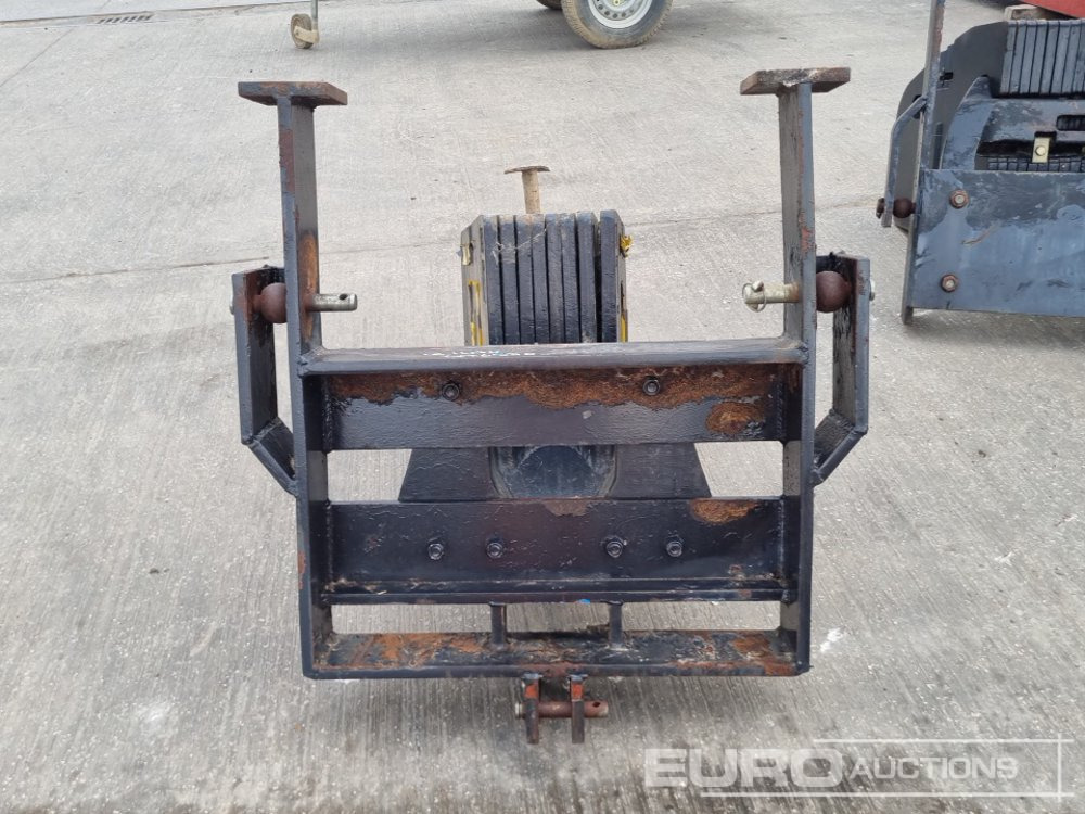 New Holland Front Weights to suit Tractor - Spare parts: picture 4 New Holland Front Weights to suit Tractor - Spare parts: picture 4
