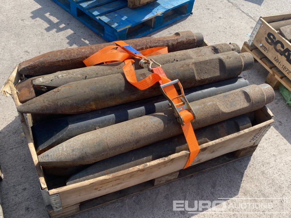 Unused Pallet of Chisels to suit Breaker - Spare parts: picture 1 Unused Pallet of Chisels to suit Breaker - Spare parts: picture 1