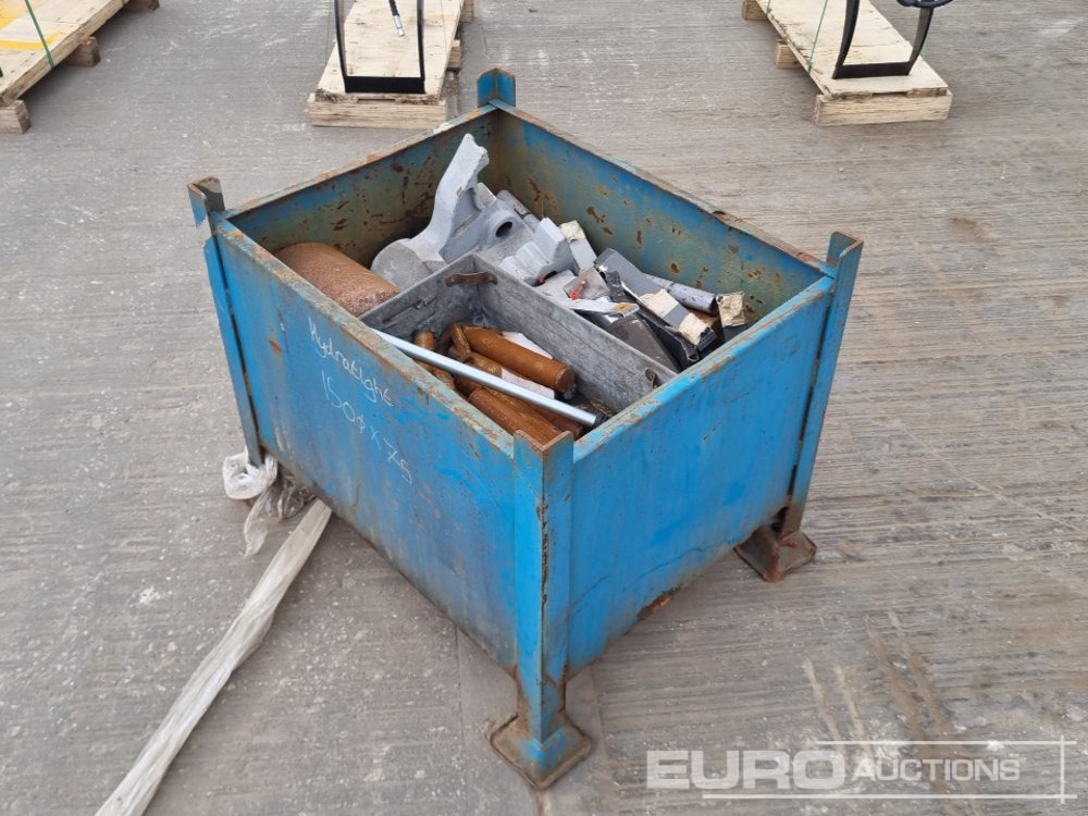 Stillage of QH Parts - Quick coupler: picture 5 Stillage of QH Parts - Quick coupler: picture 5