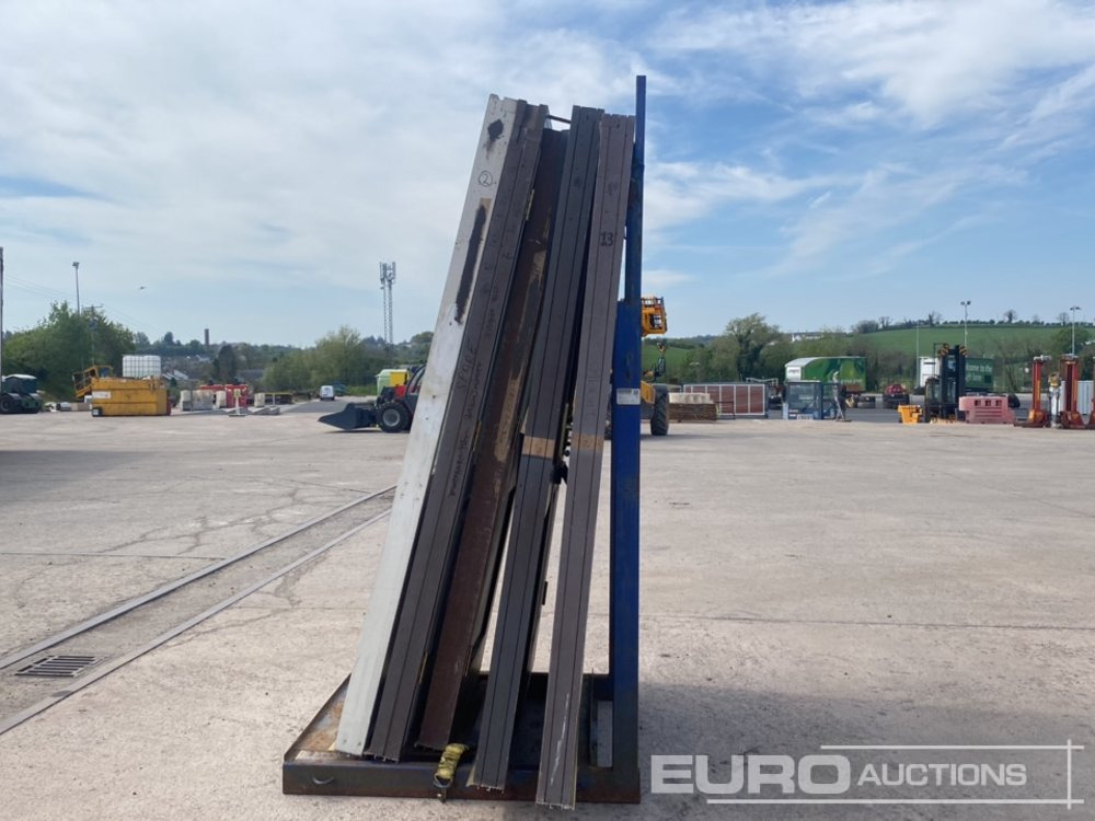 Stillage of Wooden Doors & Side Panel - Construction equipment: picture 4 Stillage of Wooden Doors & Side Panel - Construction equipment: picture 4