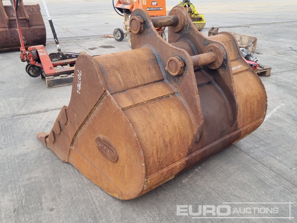 Strickland 60" Digging Bucket 80mm Pin to suit 20 Ton Excavator - Bucket: picture 3 Strickland 60" Digging Bucket 80mm Pin to suit 20 Ton Excavator - Bucket: picture 3