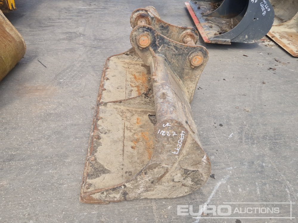 Strickland 72" Ditching Bucket 65mm Pin to suit 13 Ton Excavator - Bucket: picture 2 Strickland 72" Ditching Bucket 65mm Pin to suit 13 Ton Excavator - Bucket: picture 2