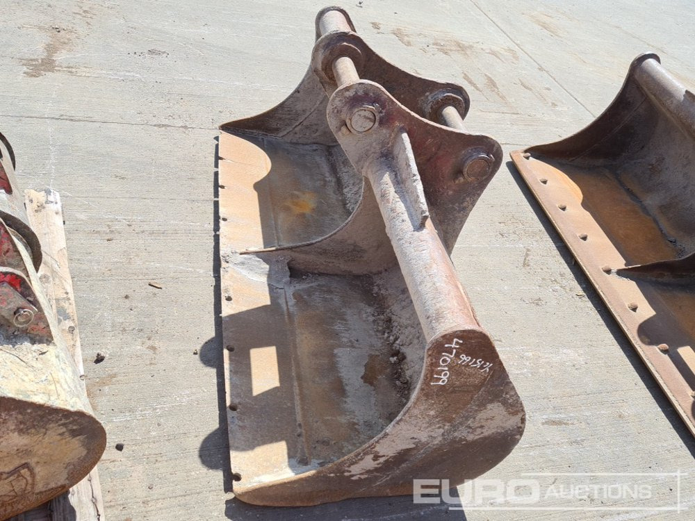 Strickland 72" Ditching Bucket 65mm Pin to suit 13 Ton Excavator - Bucket: picture 2 Strickland 72" Ditching Bucket 65mm Pin to suit 13 Ton Excavator - Bucket: picture 2