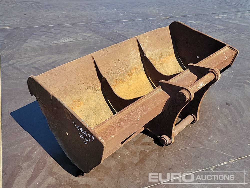 Strickland 72" Ditching Bucket S60 Hitch to suit 12-20 Ton Excavator - Bucket: picture 3 Strickland 72" Ditching Bucket S60 Hitch to suit 12-20 Ton Excavator - Bucket: picture 3