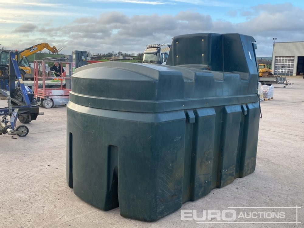 Titan Bunded Fuel Bowser, 230v Fuel Pump - Storage tank: picture 3 Titan Bunded Fuel Bowser, 230v Fuel Pump - Storage tank: picture 3