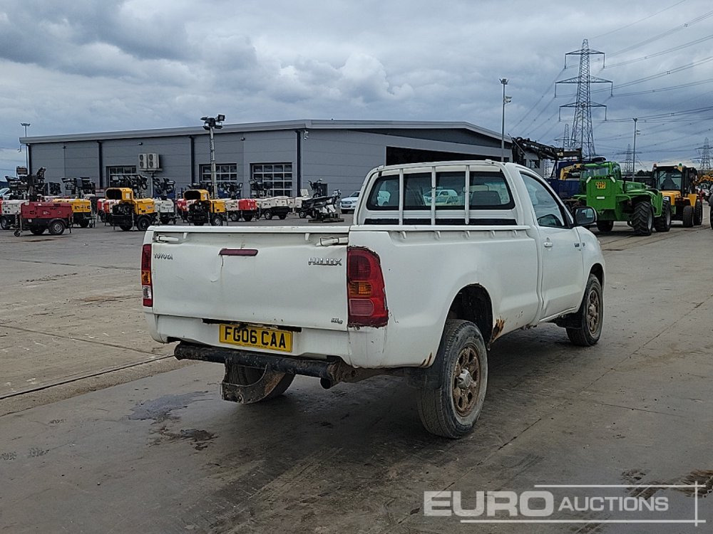 Toyota Hilux D4D - Pickup truck: picture 5 Toyota Hilux D4D - Pickup truck: picture 5