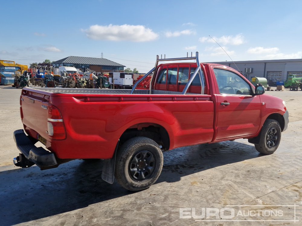 Toyota Hilux - Pickup truck: picture 5 Toyota Hilux - Pickup truck: picture 5