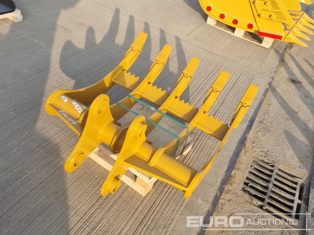 Unused 2024 Toft 04R - Bucket: picture 5 Unused 2024 Toft 04R - Bucket: picture 5