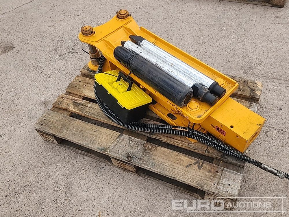 Unused 2025 BLK 680 - Hydraulic hammer: picture 2 Unused 2025 BLK 680 - Hydraulic hammer: picture 2