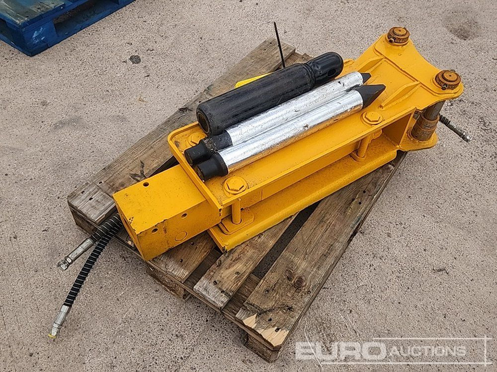 Unused 2025 BLK 680 - Hydraulic hammer: picture 3 Unused 2025 BLK 680 - Hydraulic hammer: picture 3